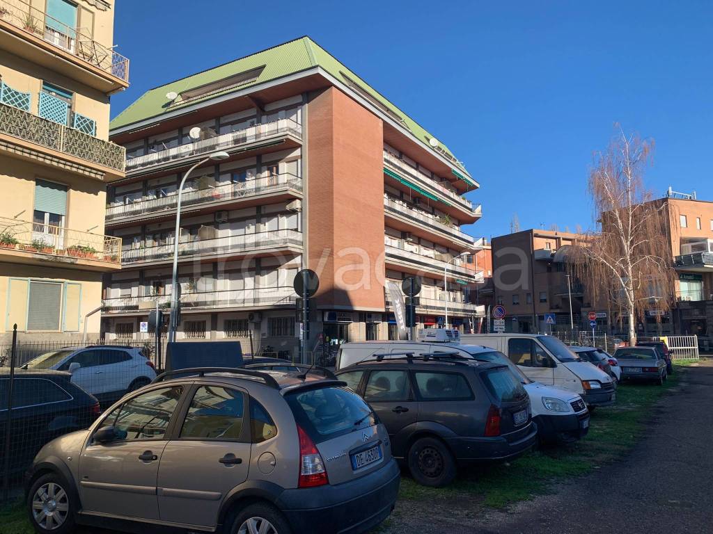 Appartamento in vendita a Viterbo via Igino Garbini