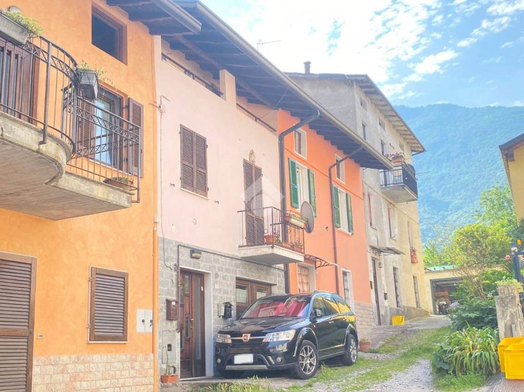 Appartamento in vendita a Darfo Boario Terme vicolo Alto, 9