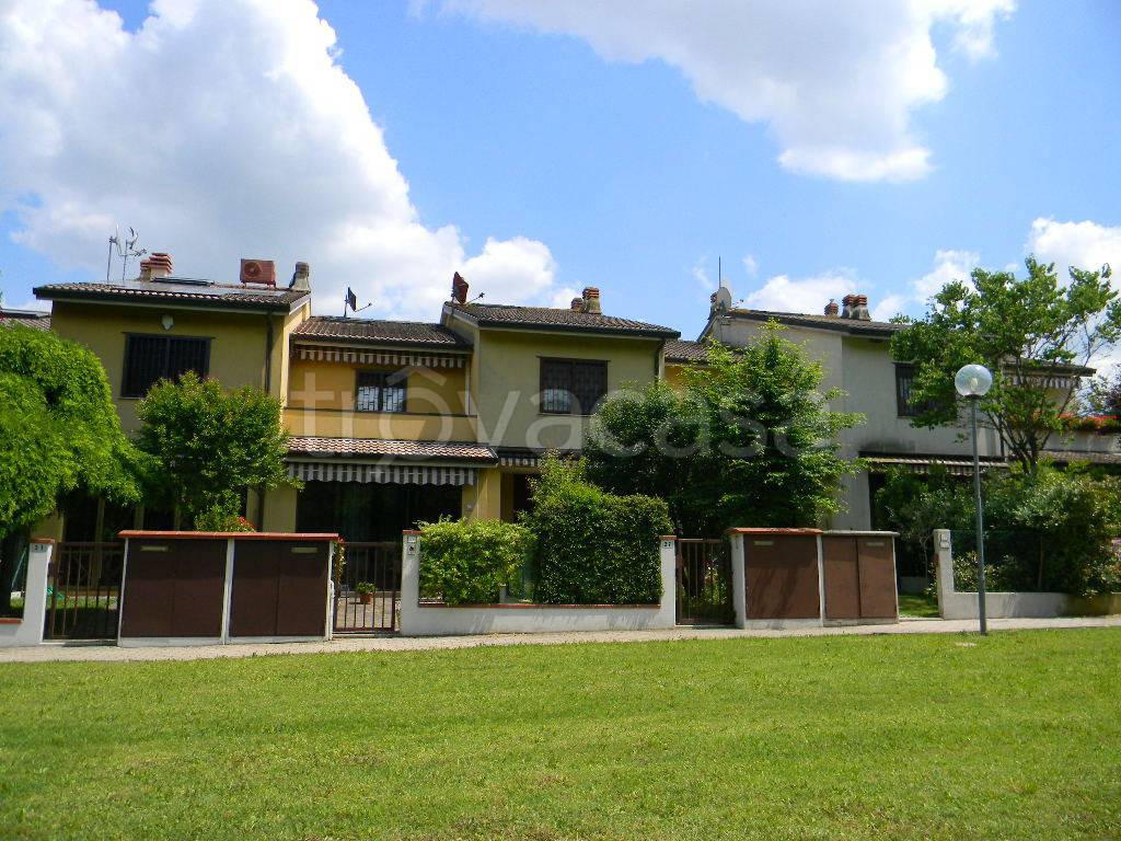Villa a Schiera in vendita a Pianoro