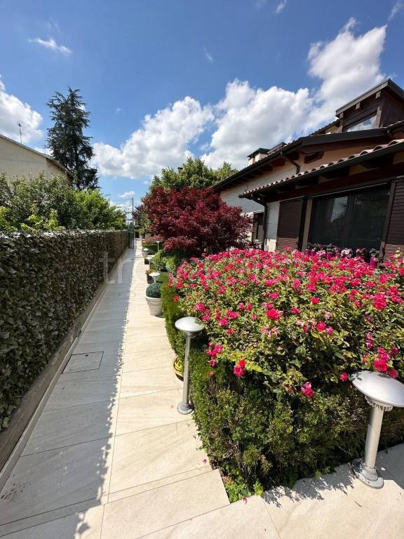 Villa in vendita a Parma strada Salvini, 46/2