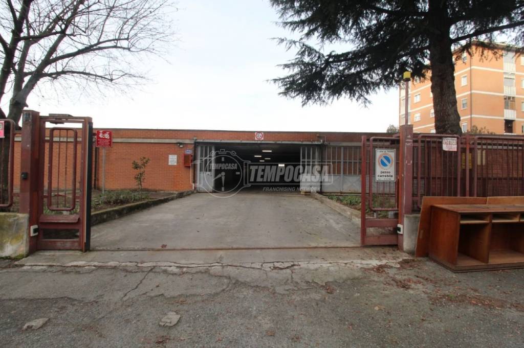 Garage in vendita a Torino via Domenico Coggiola 14
