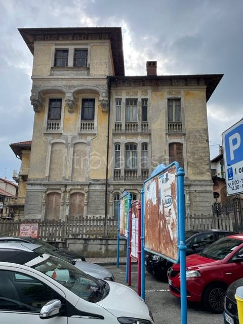 Casa Indipendente in vendita a Valdilana frazione Lora, 17/a