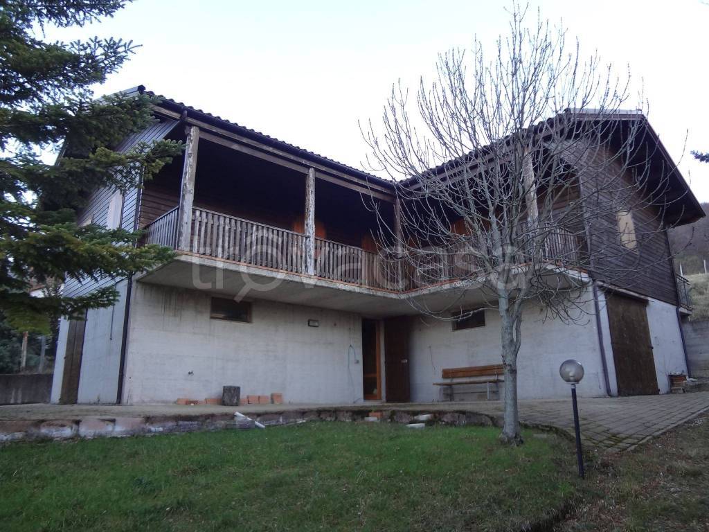 Villa Bifamiliare in in vendita da privato a San Ginesio strada Provinciale San Liberato