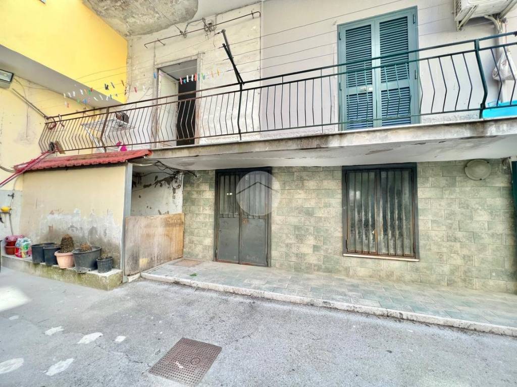 Appartamento in vendita a Melito di Napoli via Giuseppe Garibaldi, 10