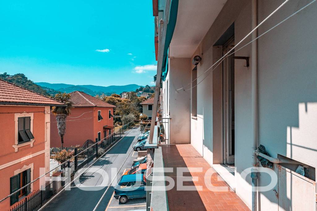 Appartamento in vendita a Genova passo Pratogagliardo, 24