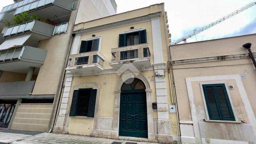 Casa Indipendente in vendita a Bari via Foggia, 44
