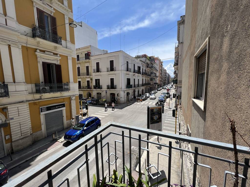 Appartamento in vendita a Bari via Dante Alighieri, 239
