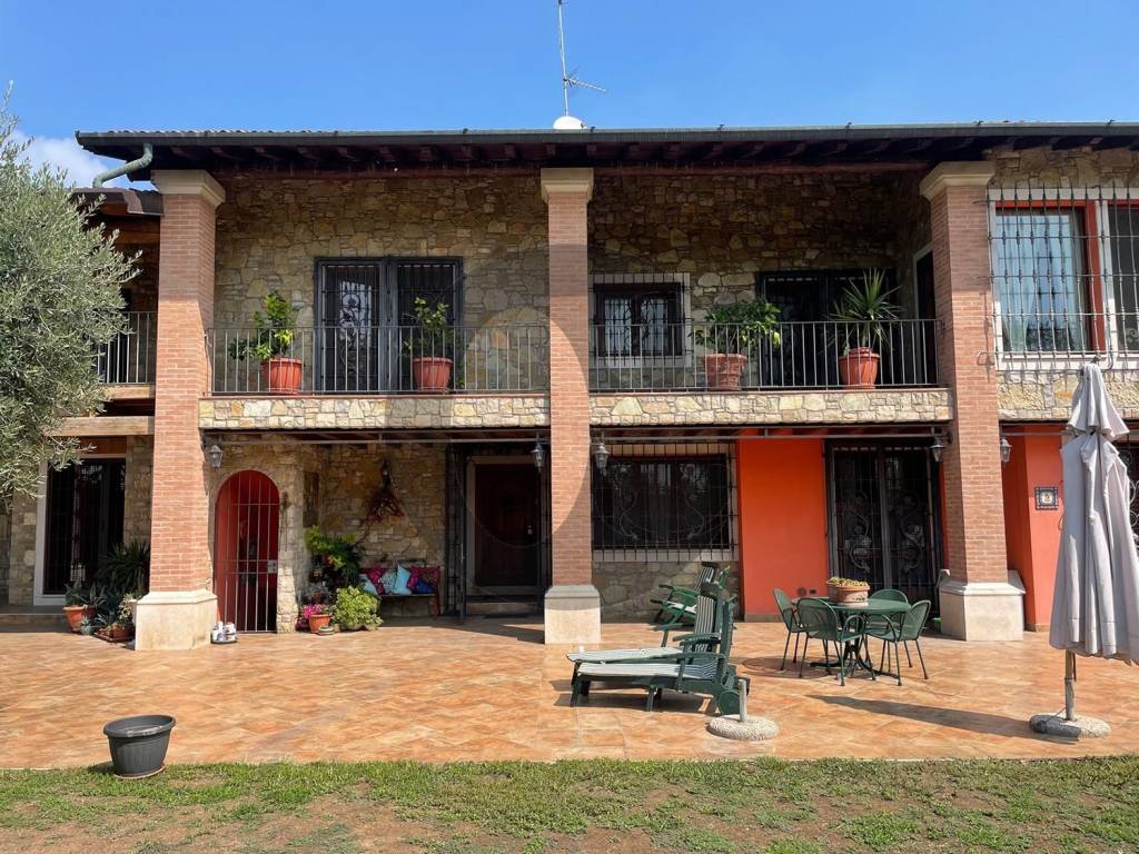 Villa in vendita a Roncadelle via Enrico Berlinguer