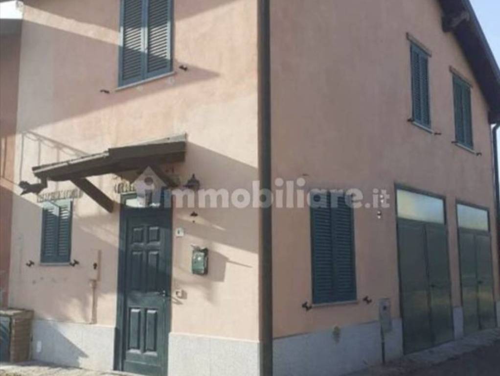 Villa in vendita a Travacò Siccomario via Giuseppe Garibaldi