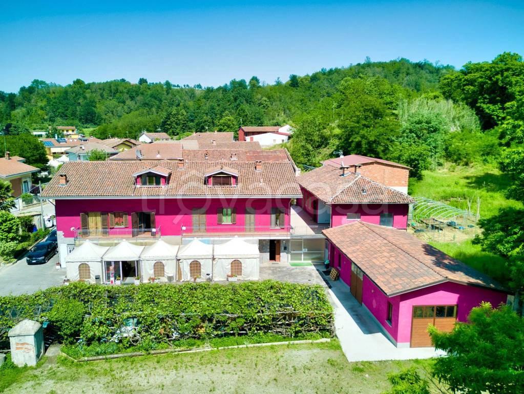 Casale in vendita a Ferrere via Morena, 37