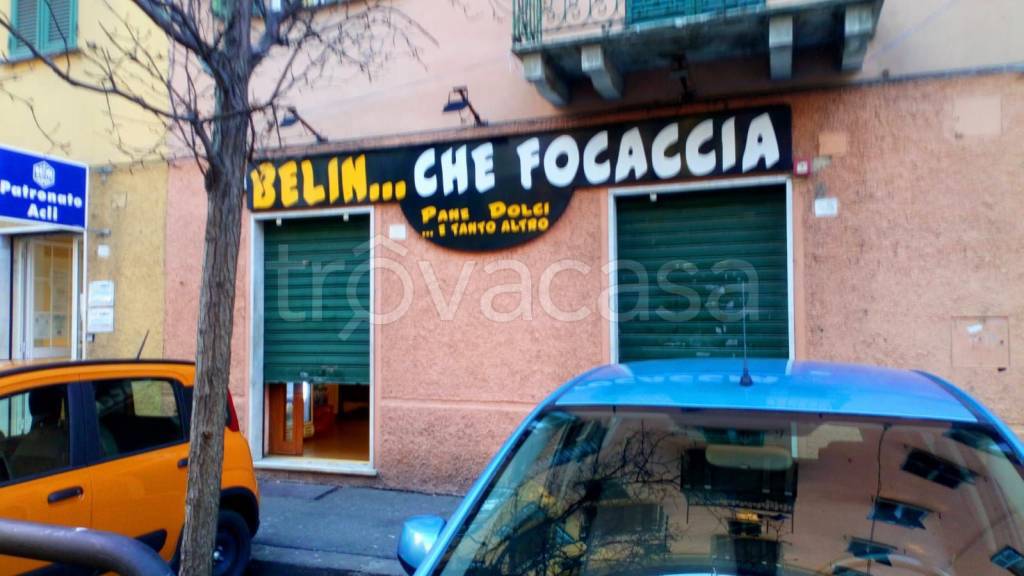 Negozio in vendita a Genova via Bolzaneto