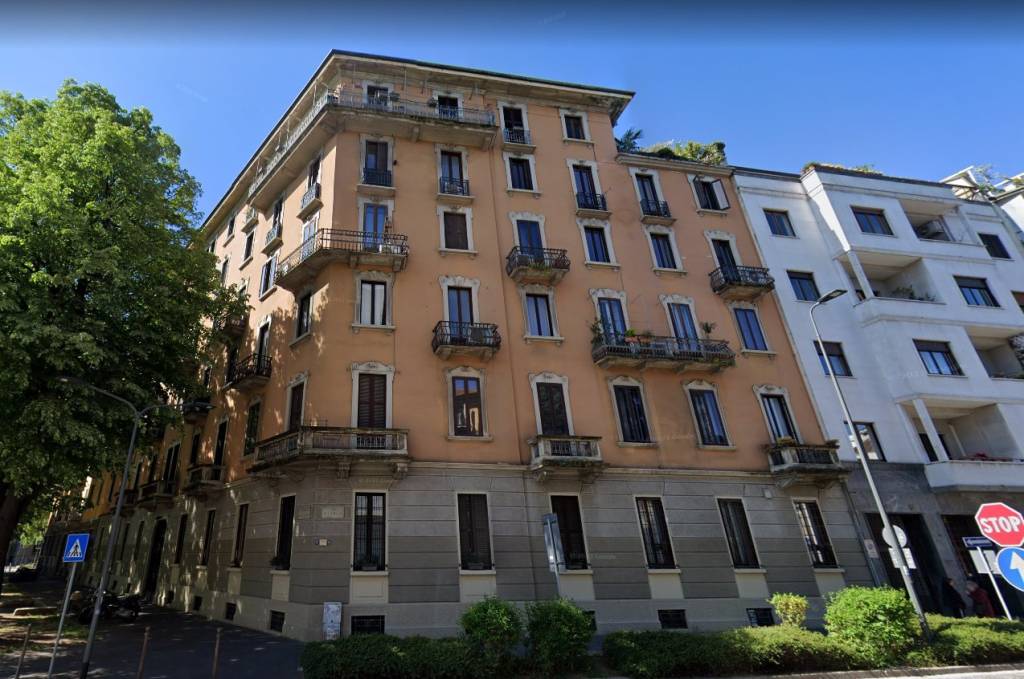 Appartamento in affitto a Milano via Plinio