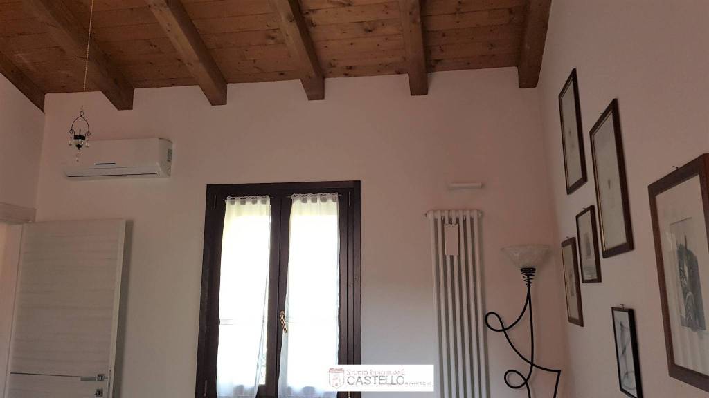 Villa a Schiera in vendita a Castelfranco Emilia via Ripa Inferiore
