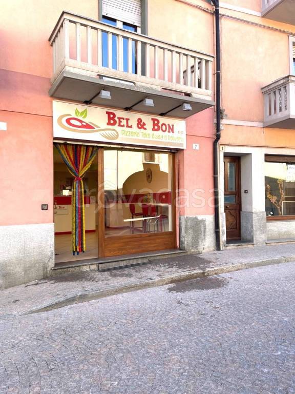 Pizzeria in vendita a Roccavione via Luigi Barale, 7