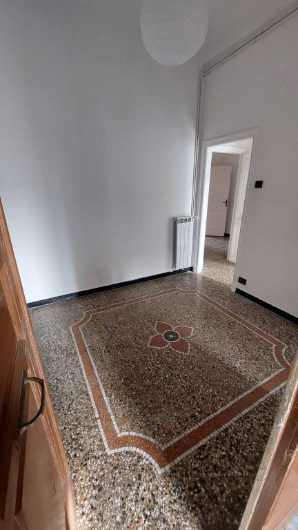 Appartamento in in vendita da privato a Genova via Piacenza, 11