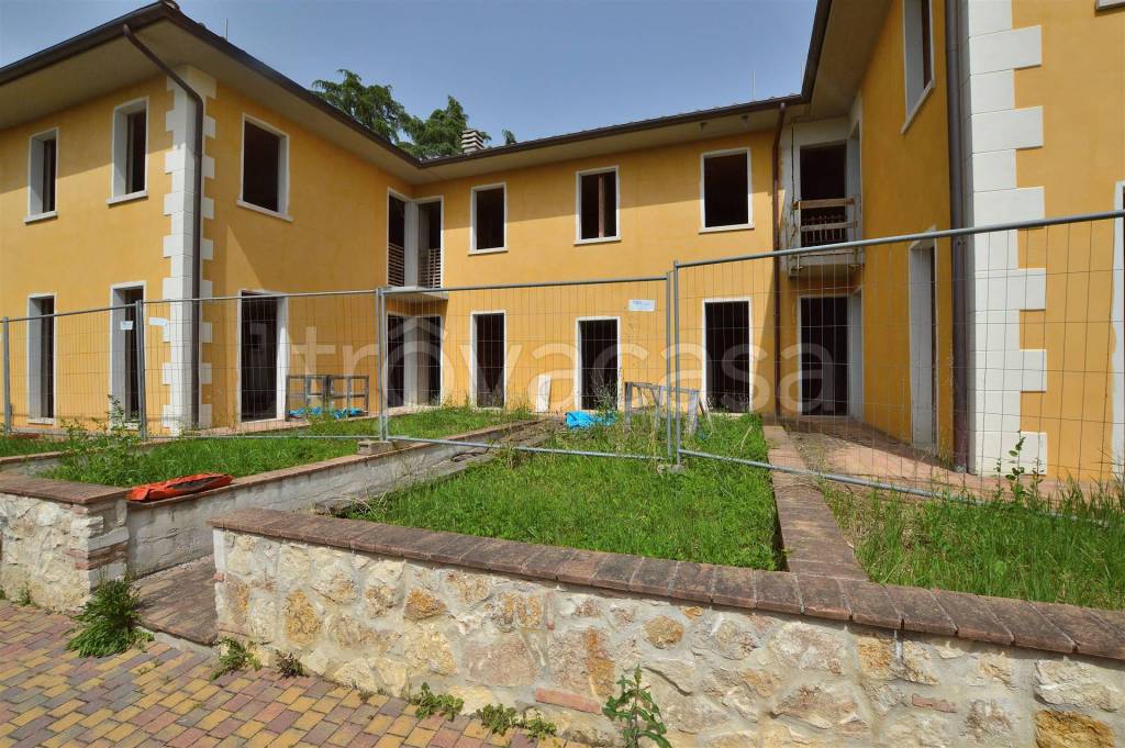 Appartamento in vendita a Rapolano Terme via Dante