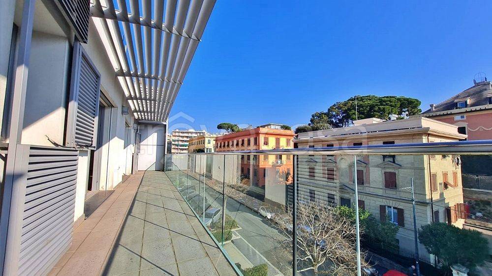 Appartamento in vendita a Genova via Boccadasse, 41