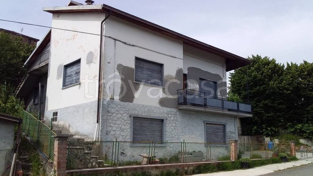 Villa in vendita a Bobbio località Freddezza