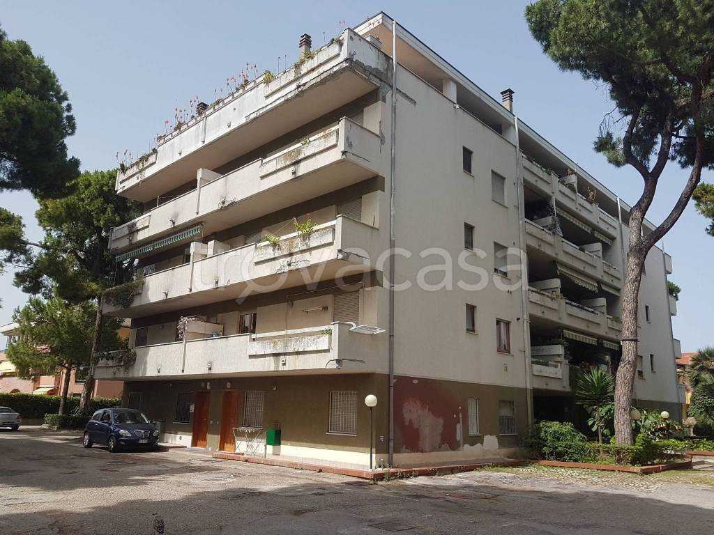 Appartamento in vendita a Silvi via Roma, 194
