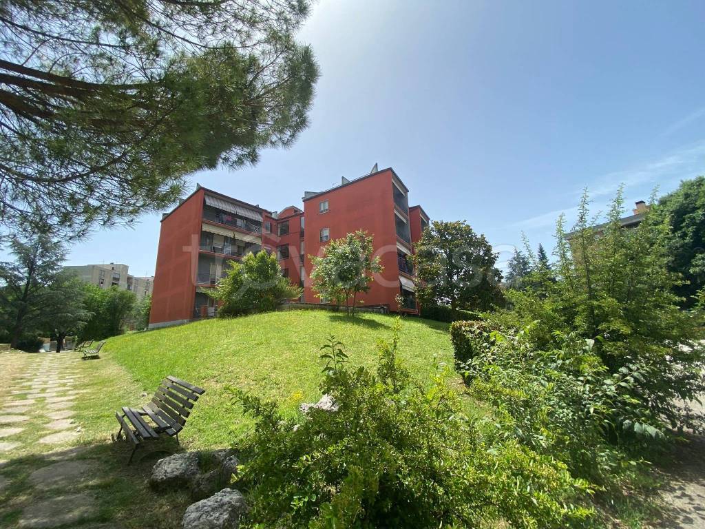 Appartamento in vendita a Spoleto via Lorenzo Betti, 26