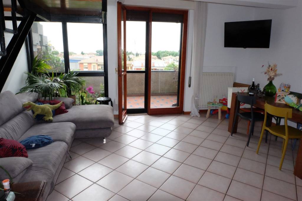 Appartamento in vendita a Fano via Liguria