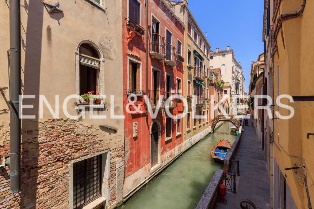 Appartamento in vendita a Venezia fondamenta de le Grue