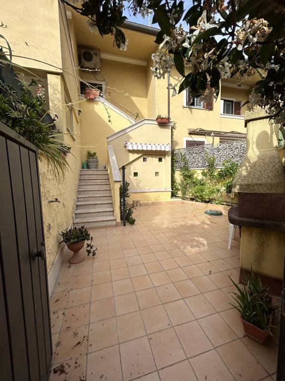 Appartamento in vendita ad Anzio via delle Ginestre, 4b