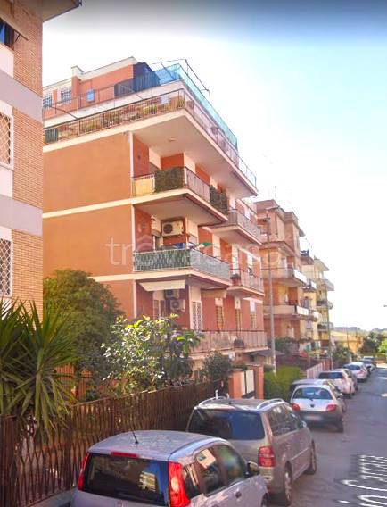 Appartamento in vendita a Roma via Mario Carrara, 39