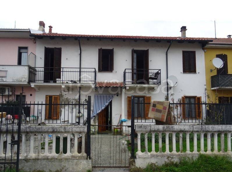 Villa a Schiera all'asta a Cilavegna corso Roma, 15
