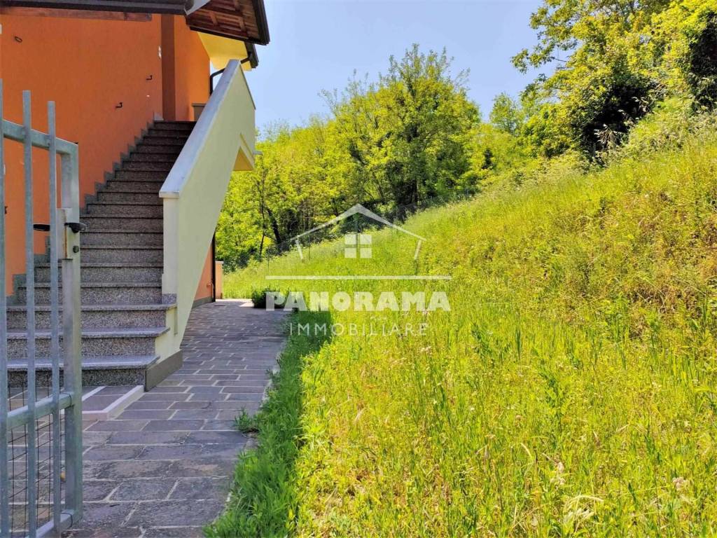 Villa Bifamiliare in vendita a Montescudo-Monte Colombo