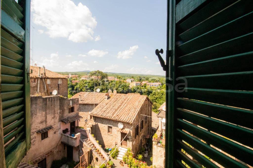 Appartamento in vendita a Capranica vicolo Piazza di Padella