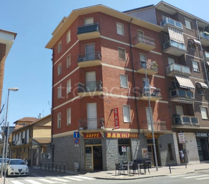 Appartamento in vendita a Moncalieri via Alessandro Manzoni