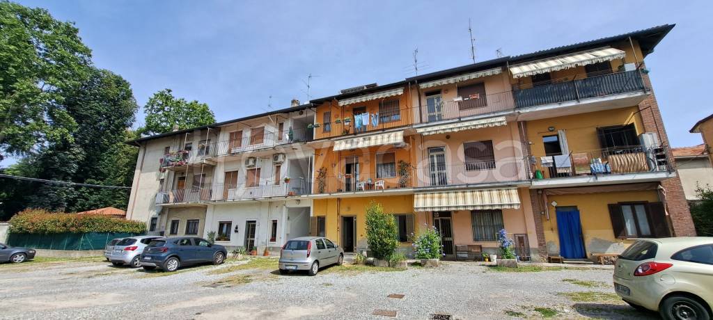Appartamento in vendita a Cesano Maderno via Enrico Donghi, 1