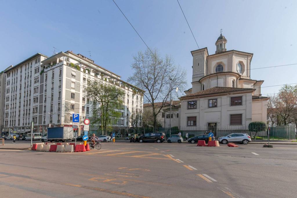 Appartamento in vendita a Milano via Carlo Giuseppe Merlo, 1