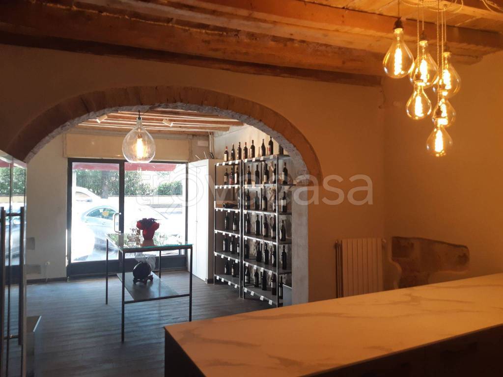 Enoteca/Wine Bar in in vendita da privato a Brescia via Spalto San Marco, 17B