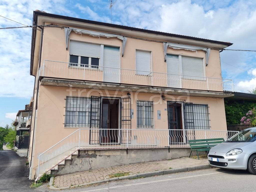 Casa Indipendente in vendita a Castana via Roma, 6