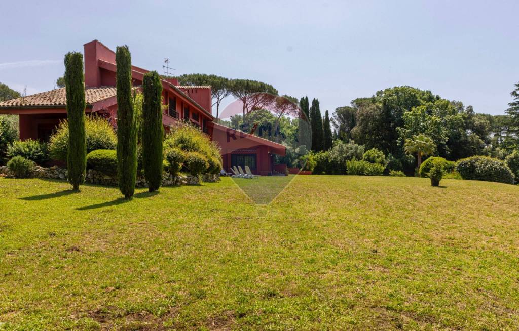 Villa in vendita a Roma via Alfredo d'avack, 1