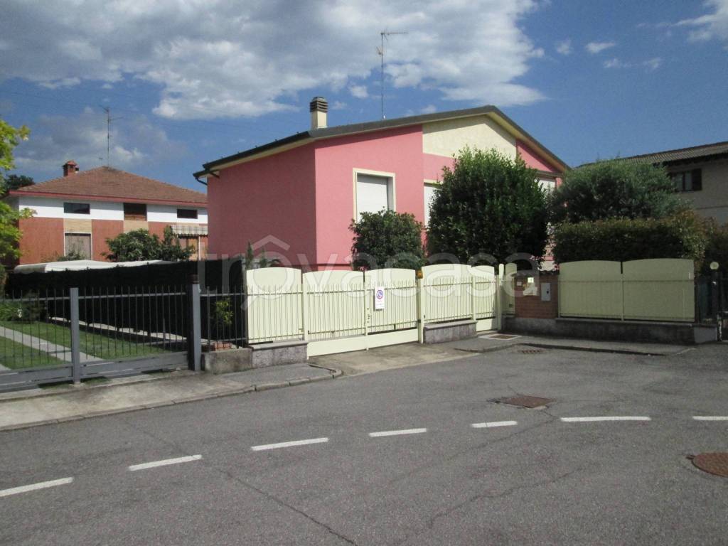 Villa in vendita a Chiari via Rudiano