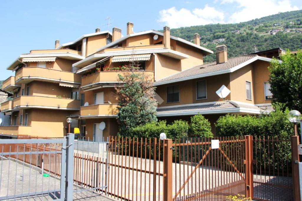 Appartamento in vendita a Morbegno via Fratelli Ligari, 57