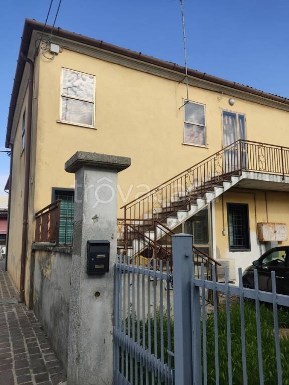 Appartamento in vendita a Corbola corbola Via Rubini, 1