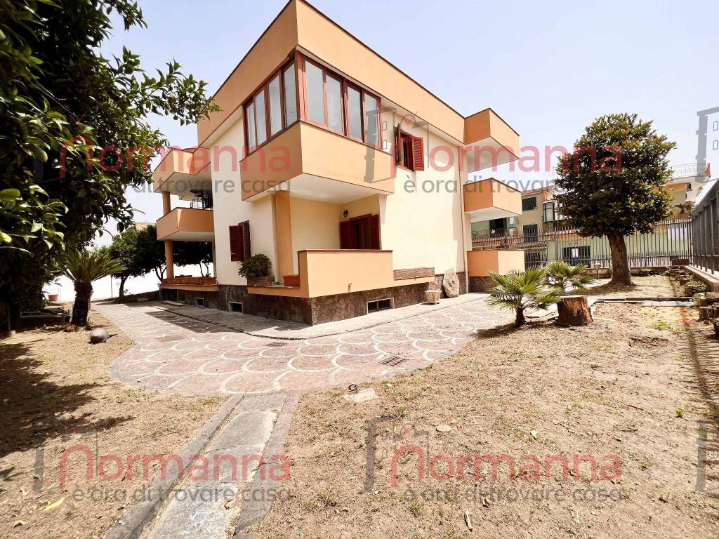 Villa in vendita a Casoria via Cervino, 12