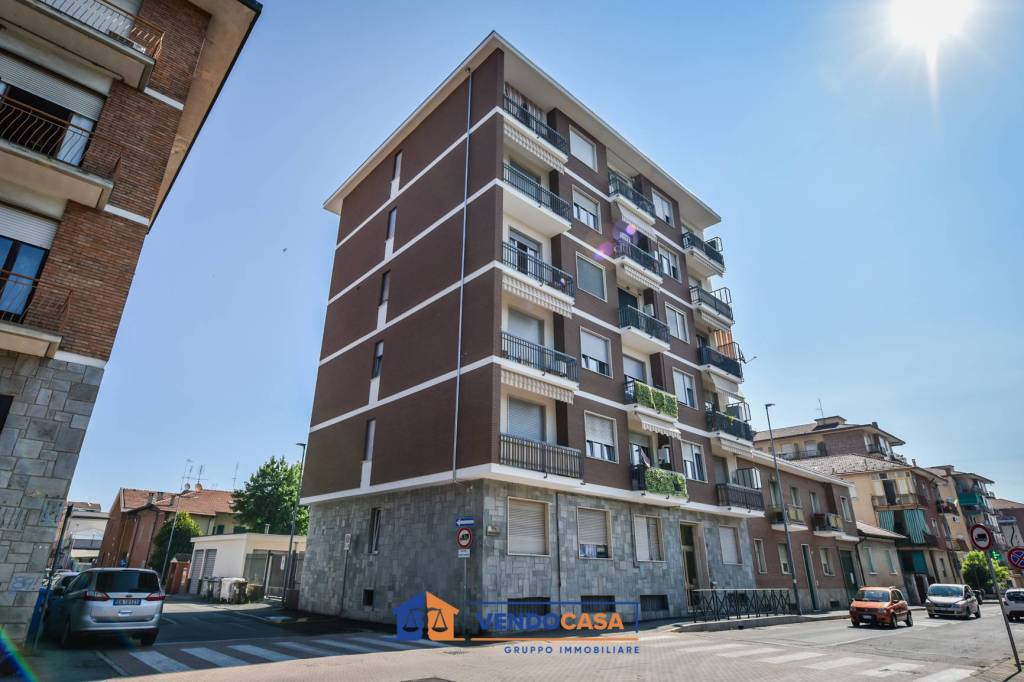 Appartamento in vendita a Nichelino via Superga, 29