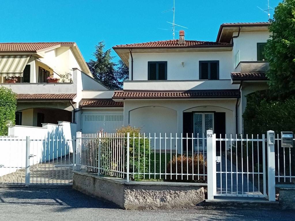 Casa Indipendente in in vendita da privato a Rivanazzano Terme via Giovanni Pascoli