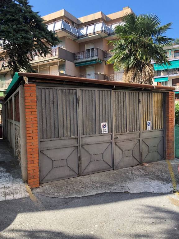 Garage in vendita a Sanremo via Pietro Agosti, 139