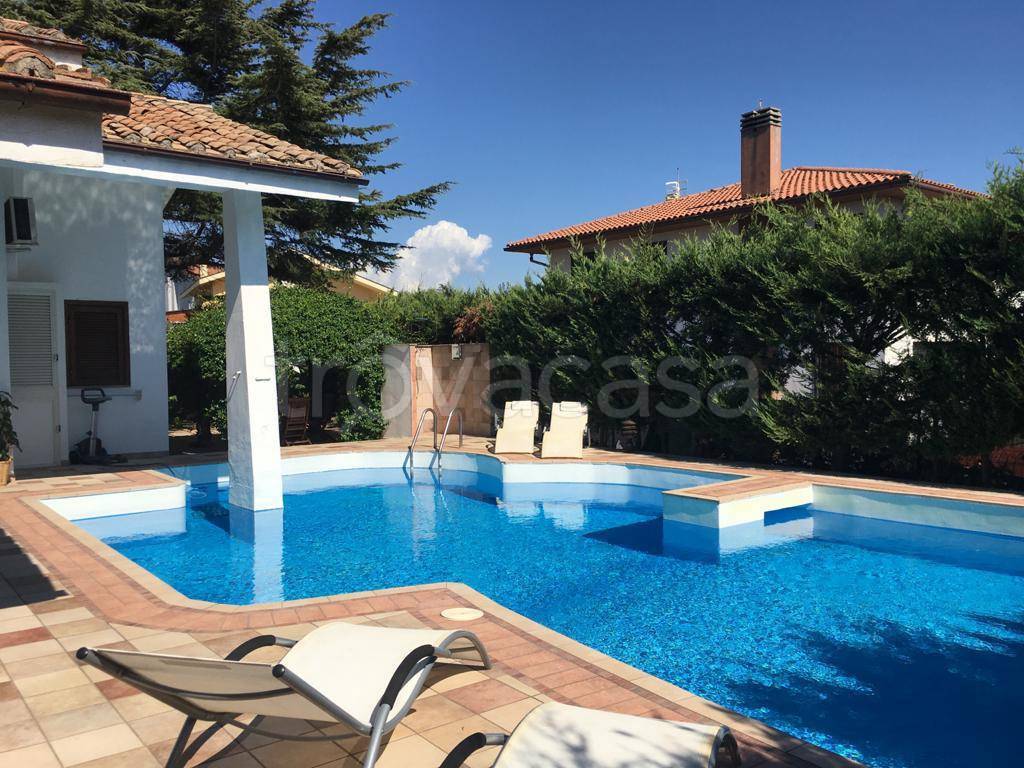 Villa Bifamiliare in vendita a Tarquinia via Fratelli Correnti, 20