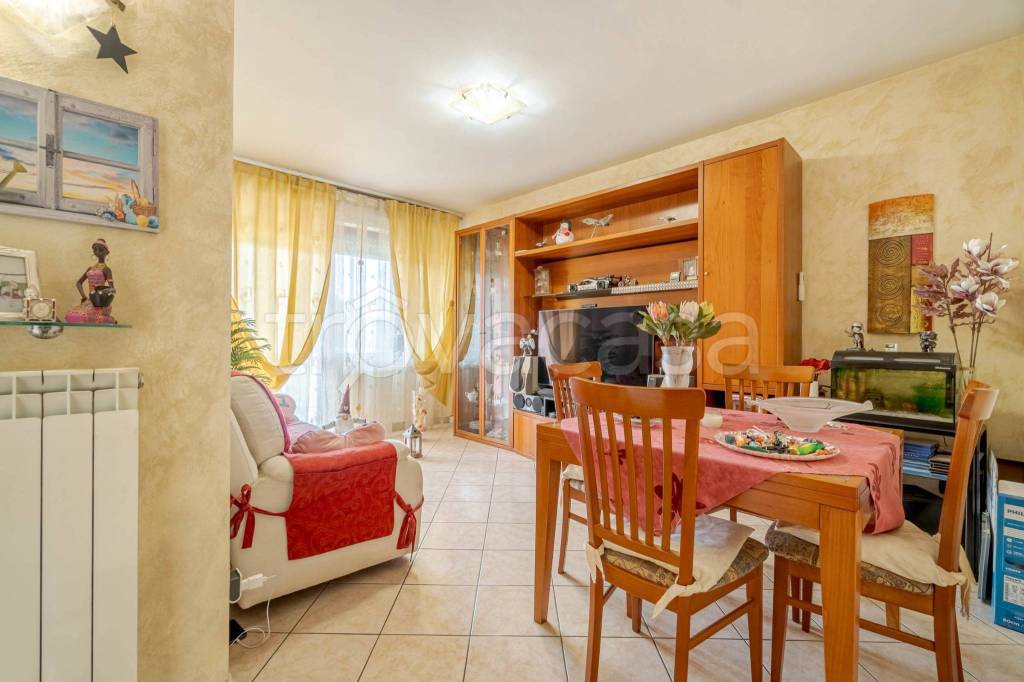 Appartamento in vendita a Grugliasco via a. Cotta, 65