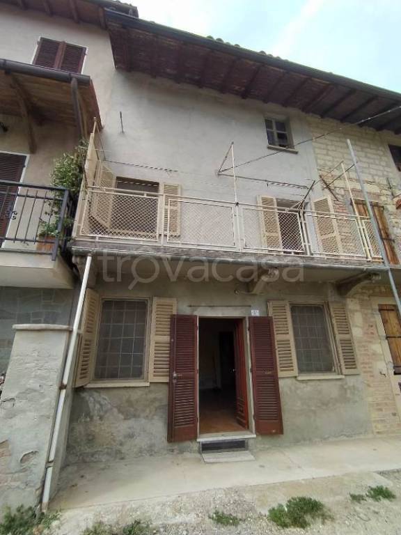 Casa Indipendente in vendita a Grazzano Badoglio via Roma, 39
