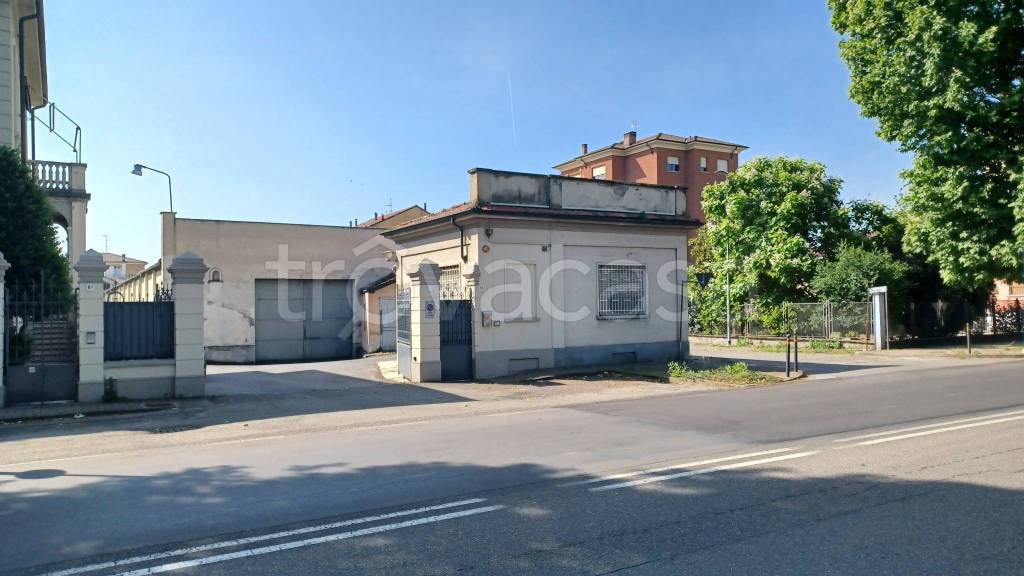 Casa Indipendente in vendita a Voghera via Giovanni Amendola, 57