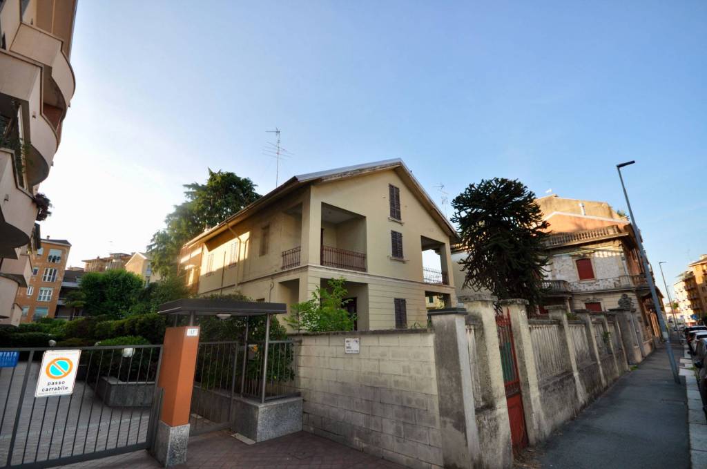 Villa Bifamiliare in vendita a Novara via Pietro Scavini, 19