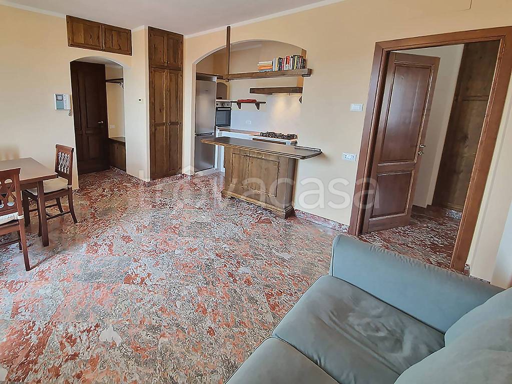 Appartamento in vendita a Castelnuovo Magra via canale, 8